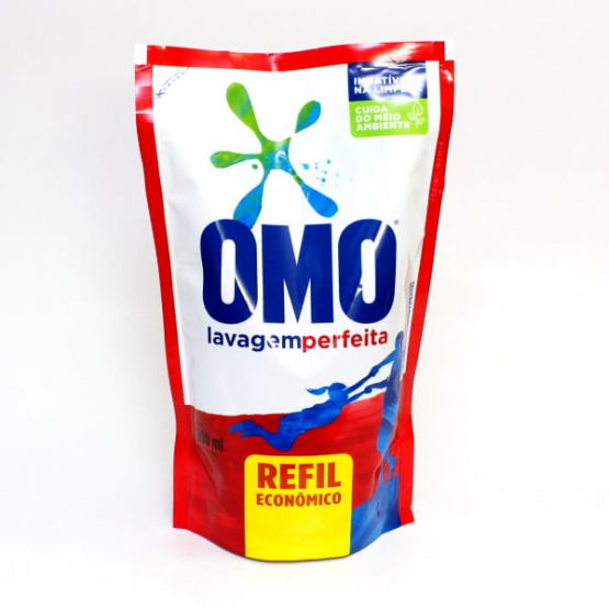 LAVA ROUPAS OMO LAVAGEM PERFEITA SACHET 900 ML.